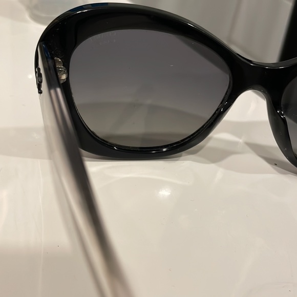 Chanel sunglasses - Picture 4 of 9